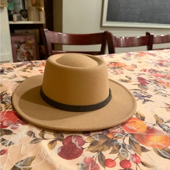 Tan Fedora hat with Black Band - Picture 2 of 3